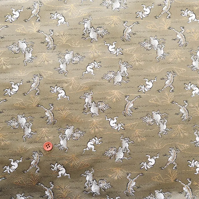 金襴 鳥獣戯画