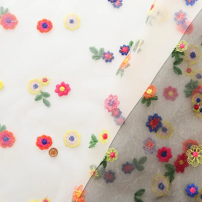 中国製 ナイロンチュール刺繍生地 フラワー