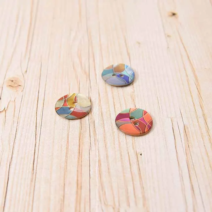 箱ボタン シェル2つ穴 ステンドグラス 15mm