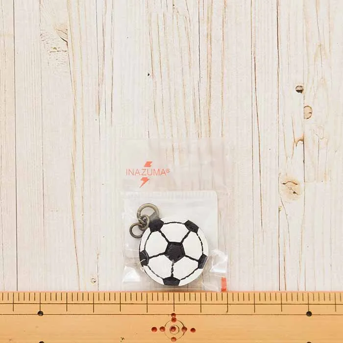 チャーム引き手 サッカーボール