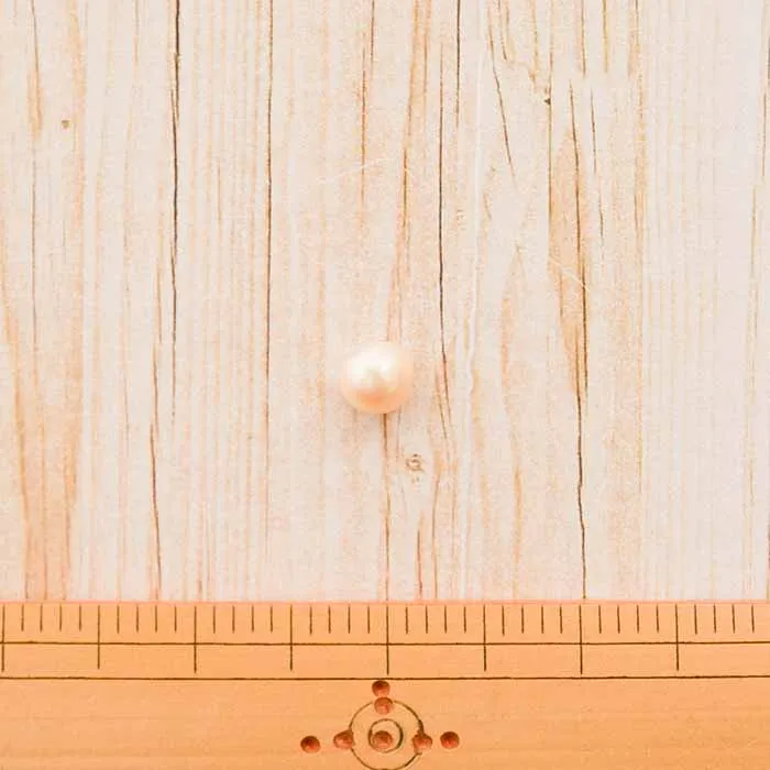 パールボタン(オフ) 8mm
