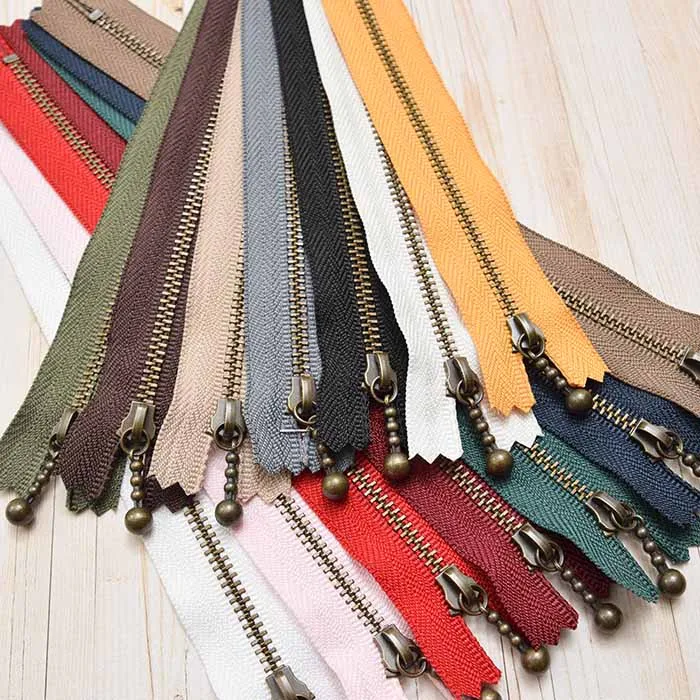 YKK金属ファスナー玉付き 3号サイズ 20cm【定番カラー:アンティークゴールド】